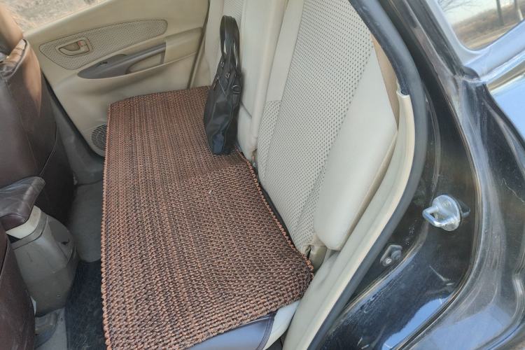 Used Hyundai Tucson 2013 2.0L Manual Two-Wheel Drive Fashion Edition Left Rear Seat
