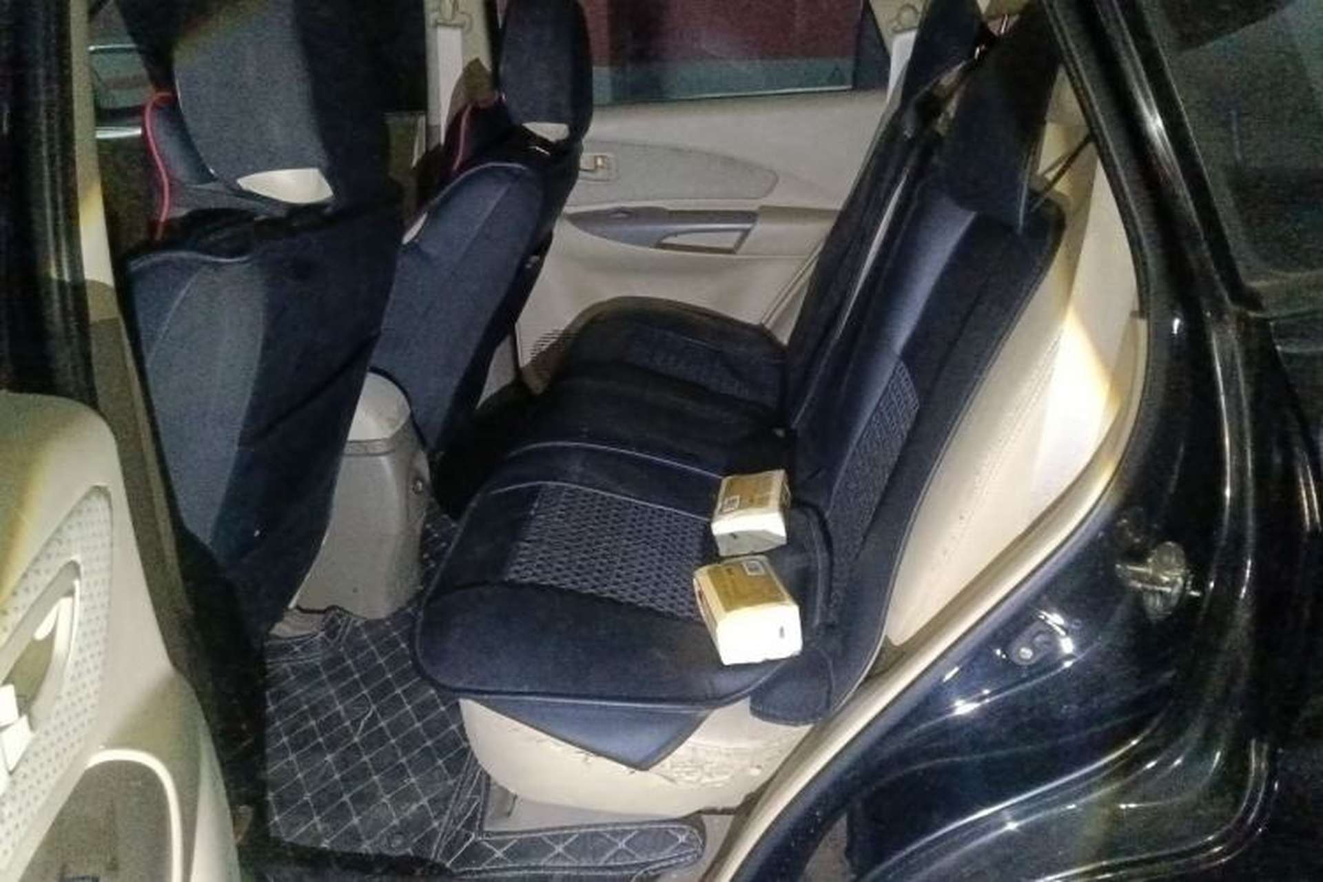 Used Hyundai Tucson 2013 2.0L Manual Two-Wheel Drive Fashion Edition Left Rear Seat