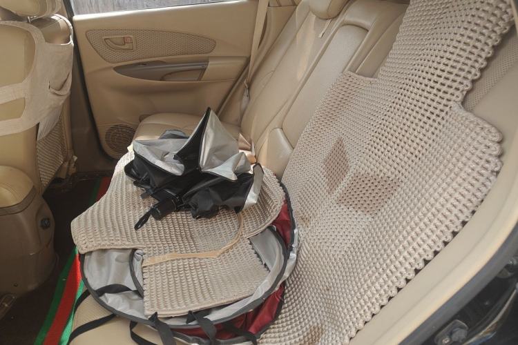 Used Hyundai Tucson 2013 2.0L Manual Two-Wheel Drive Fashion Edition Left Rear Seat