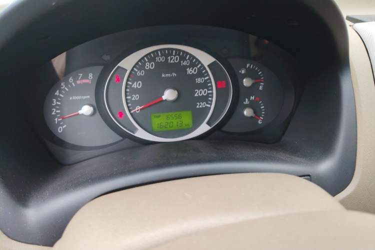 Used Hyundai Tucson 2013 2.0L Manual Two-Wheel Drive Fashion Edition Odometer Close Up
