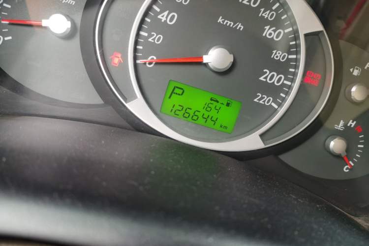 Used Hyundai Tucson 2013 2.0L Automatic Two-Wheel Drive Comfort Version Odometer Close Up