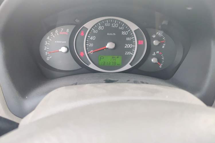 Used Hyundai Tucson 2013 2.0L Automatic Two-Wheel Drive Comfort Version Odometer Close Up