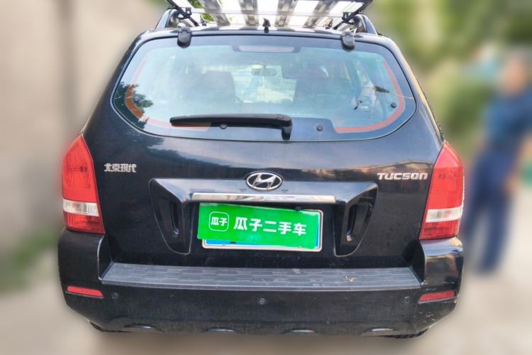 Used Hyundai Tucson 2013 2.0L Manual Two-Wheel Drive Fashion Edition Rear