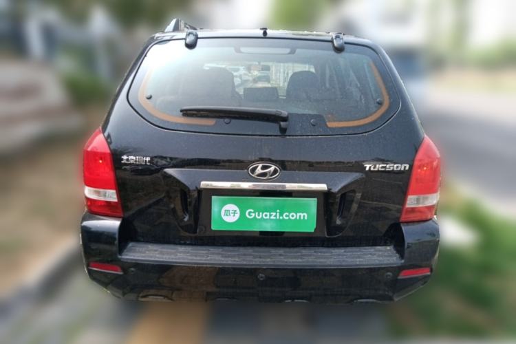Used Hyundai Tucson 2013 2.0L Automatic Two-Wheel Drive Comfort Version Rear