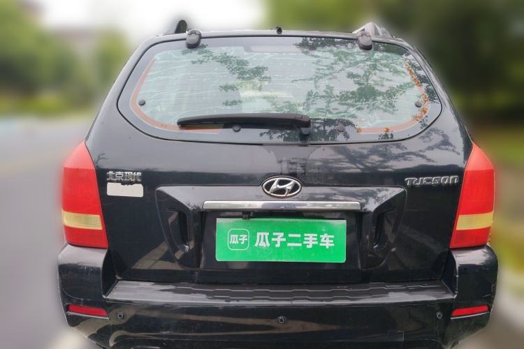Used Hyundai Tucson 2013 2.0L Manual Two-Wheel Drive Fashion Edition Rear