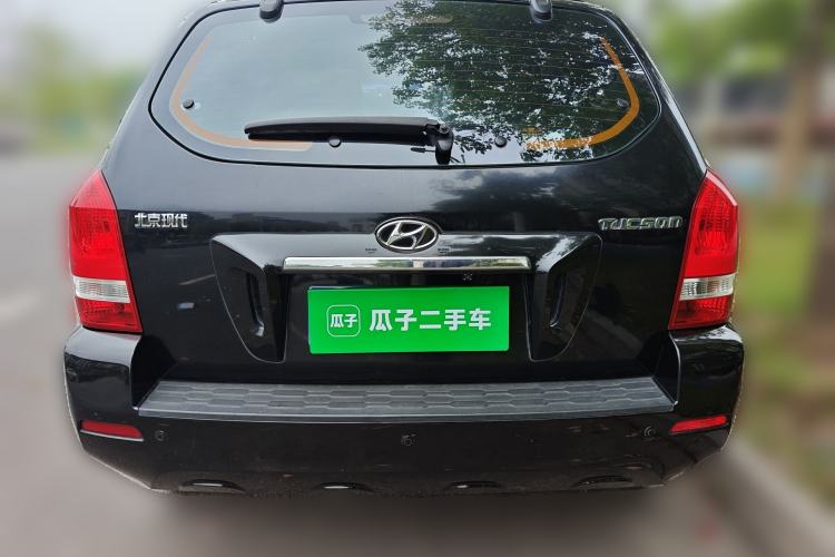 Used Hyundai Tucson 2013 2.0L Manual Two-Wheel Drive Fashion Edition Rear