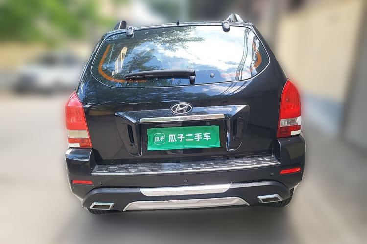 Used Hyundai Tucson 2013 2.0L Manual Two-Wheel Drive Fashion Edition Rear