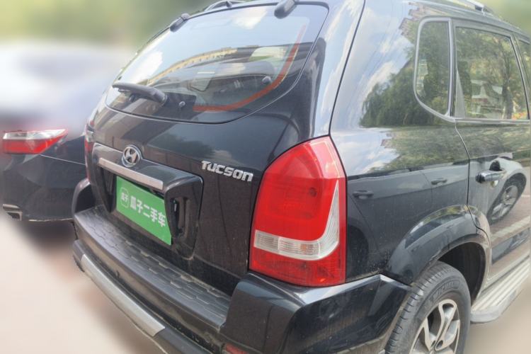 Used Hyundai Tucson 2013 2.0L Manual Two-Wheel Drive Fashion Edition Rear