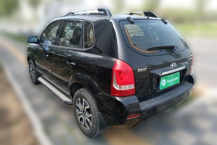 Used Hyundai Tucson 2013 2.0L Automatic Two-Wheel Drive Comfort Version Rear Left 45 Deg