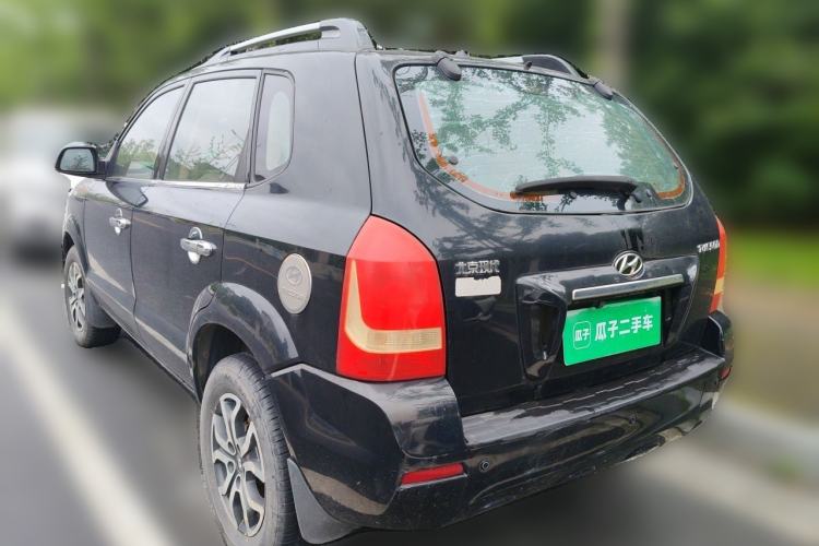 Used Hyundai Tucson 2013 2.0L Manual Two-Wheel Drive Fashion Edition Rear Left 45 Deg