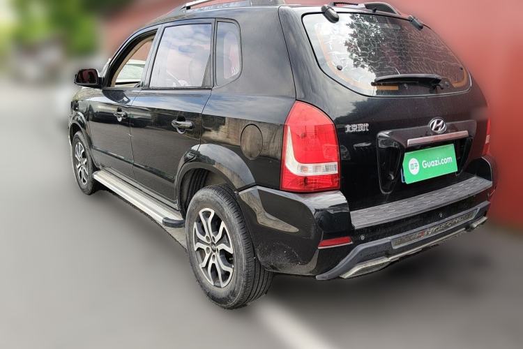 Used Hyundai Tucson 2013 2.0L Automatic Two-Wheel Drive Comfort Version Rear Left 45 Deg