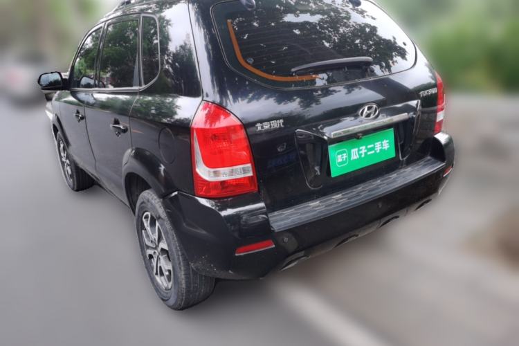 Used Hyundai Tucson 2013 2.0L Automatic Two-Wheel Drive Comfort Version Rear Left 45 Deg