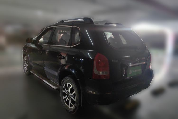 Used Hyundai Tucson 2013 2.0L Manual Two-Wheel Drive Fashion Edition Rear Left 45 Deg