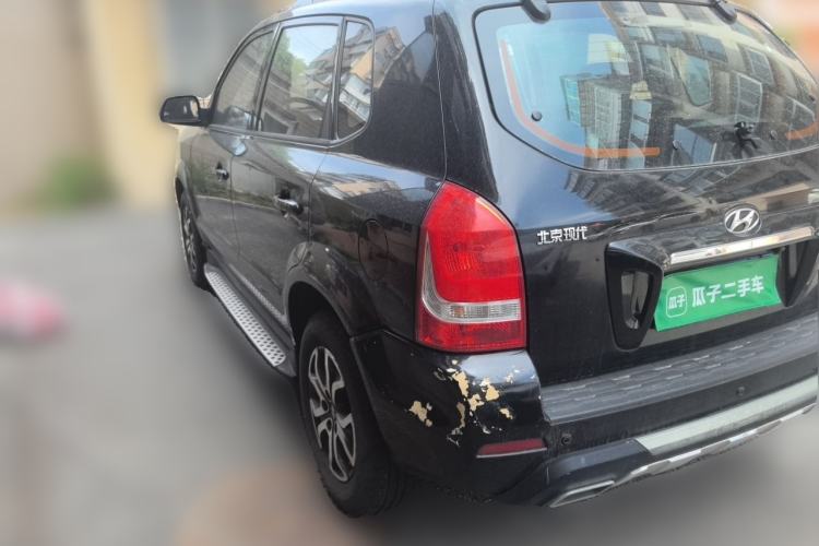 Used Hyundai Tucson 2013 2.0L Manual Two-Wheel Drive Fashion Edition Rear Left 45 Deg