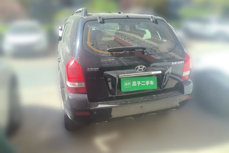 Used Hyundai Tucson 2013 2.0L Manual Two-Wheel Drive Fashion Edition Rear Left 45 Deg