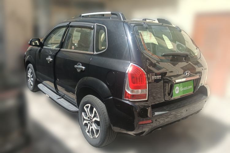 Used Hyundai Tucson 2013 2.0L Automatic Two-Wheel Drive Comfort Version Rear Left 45 Deg