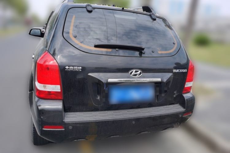 Used Hyundai Tucson 2013 2.0L Manual Two-Wheel Drive Fashion Edition Rear
