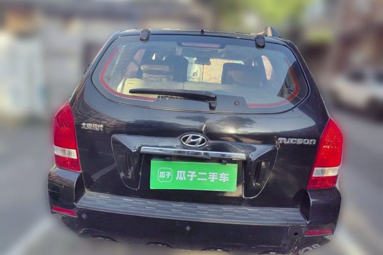 Used Hyundai Tucson 2013 2.0L Manual Two-Wheel Drive Fashion Edition Rear