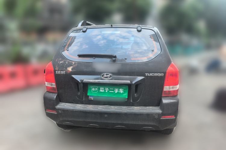 Used Hyundai Tucson 2013 2.0L Manual Two-Wheel Drive Fashion Edition Rear