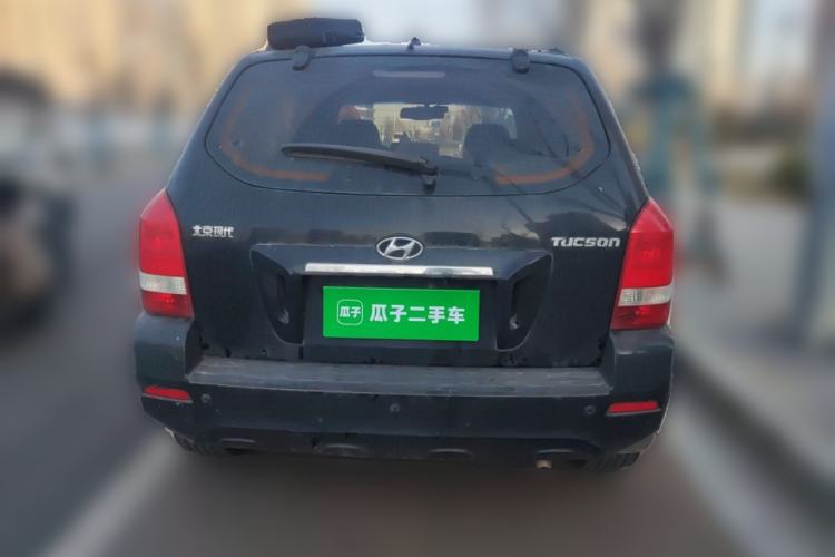 Used Hyundai Tucson 2013 2.0L Automatic Two-Wheel Drive Comfort Version Rear