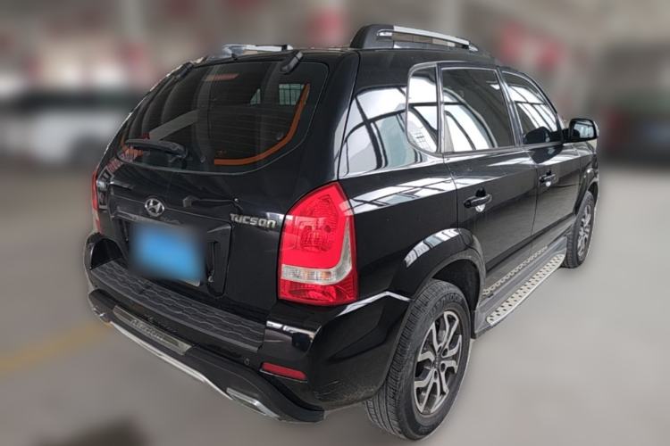 Used Hyundai Tucson 2013 2.0L Automatic Two-Wheel Drive Comfort Version Rear Right 45 Deg
