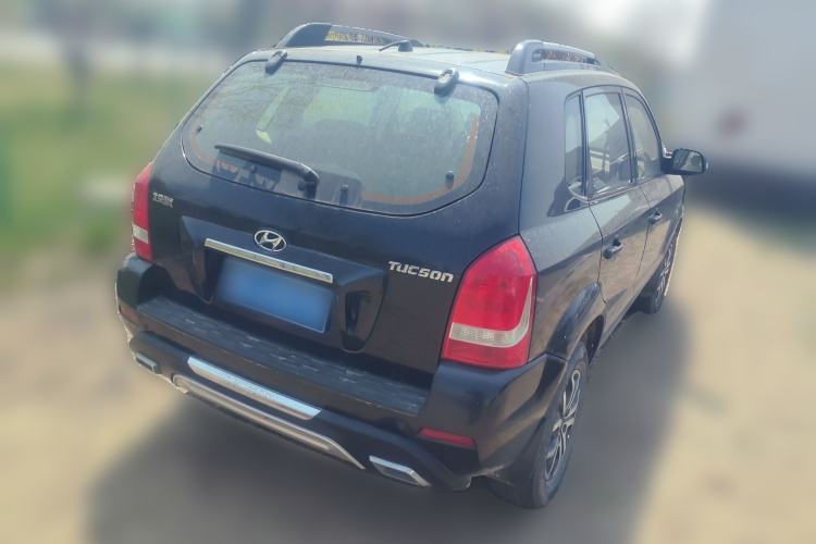 Used Hyundai Tucson 2013 2.0L Automatic Two-Wheel Drive Comfort Version Rear Right 45 Deg