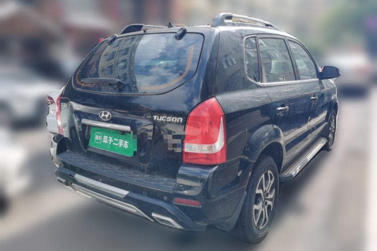 Used Hyundai Tucson 2013 2.0L Automatic Two-Wheel Drive Comfort Version Rear Right 45 Deg