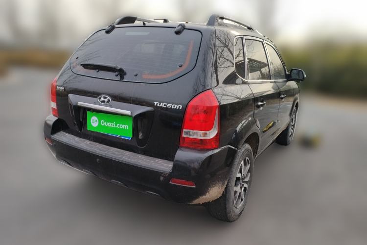 Used Hyundai Tucson 2013 2.0L Automatic Two-Wheel Drive Comfort Version Rear Right 45 Deg