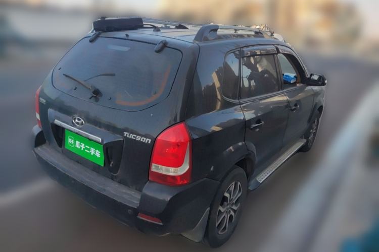 Used Hyundai Tucson 2013 2.0L Automatic Two-Wheel Drive Comfort Version Rear Right 45 Deg