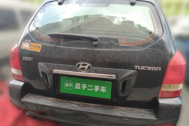 Used Hyundai Tucson 2013 2.0L Automatic Two-Wheel Drive Comfort Version Rear