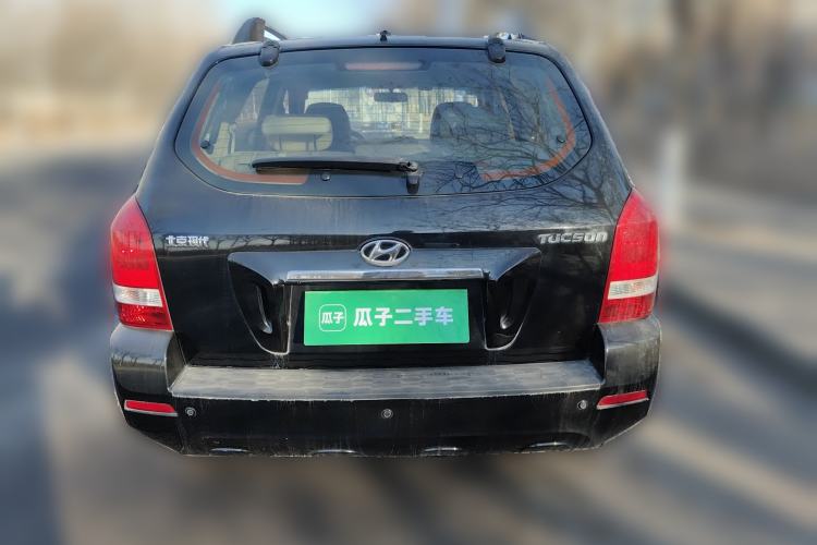 Used Hyundai Tucson 2013 2.0L Manual Two-Wheel Drive Fashion Edition Rear