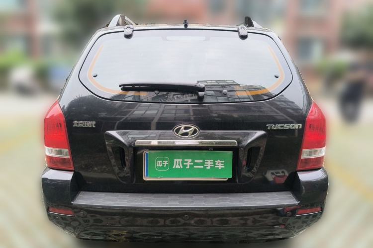 Used Hyundai Tucson 2013 2.0L Manual Two-Wheel Drive Fashion Edition Rear