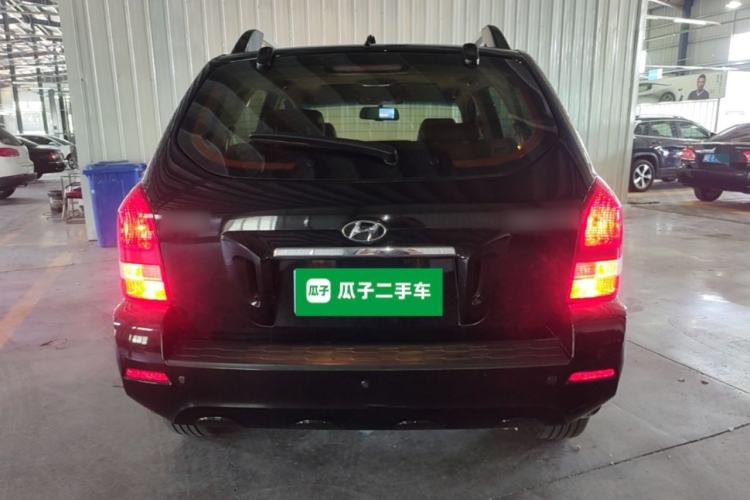 Used Hyundai Tucson 2013 2.0L Manual Two-Wheel Drive Fashion Edition Rear
