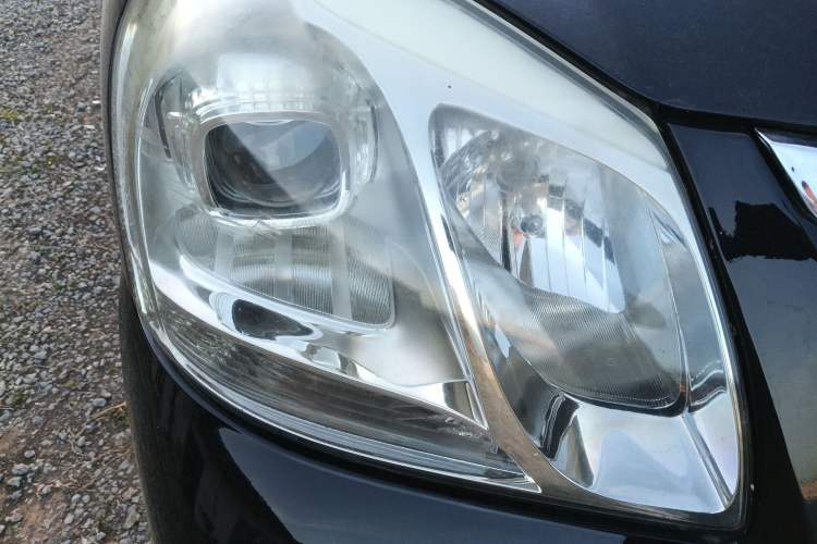 Used Hyundai Tucson 2013 2.0L Manual Two-Wheel Drive Fashion Edition Right Front Headlight
