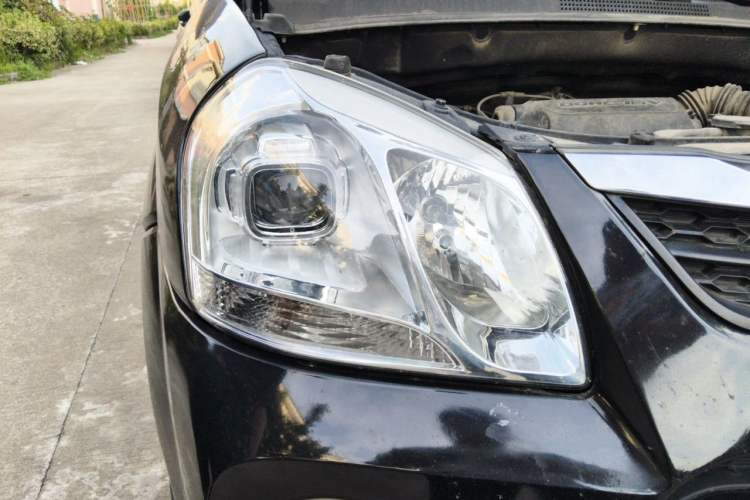 Used Hyundai Tucson 2013 2.0L Manual Two-Wheel Drive Fashion Edition Right Front Headlight