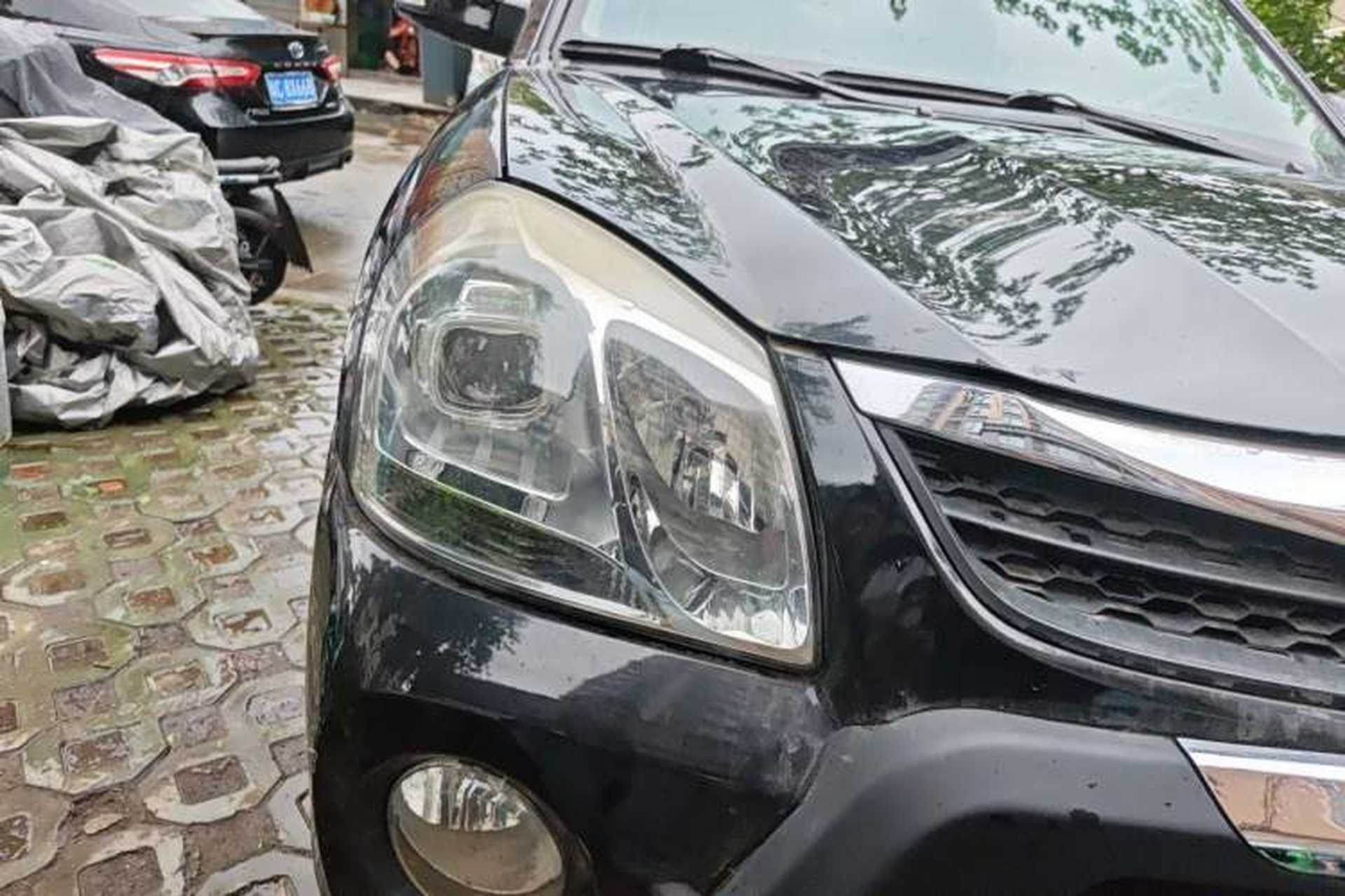 Used Hyundai Tucson 2013 2.0L Manual Two-Wheel Drive Fashion Edition Right Front Headlight