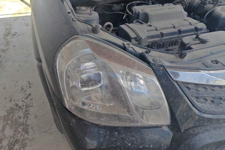 Used Hyundai Tucson 2013 2.0L Manual Two-Wheel Drive Fashion Edition Right Front Headlight