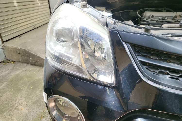 Used Hyundai Tucson 2013 2.0L Manual Two-Wheel Drive Fashion Edition Right Front Headlight