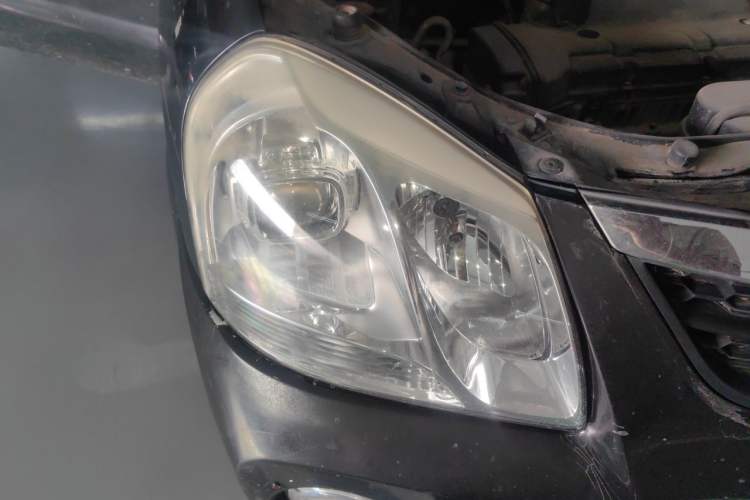 Used Hyundai Tucson 2013 2.0L Manual Two-Wheel Drive Fashion Edition Right Front Headlight