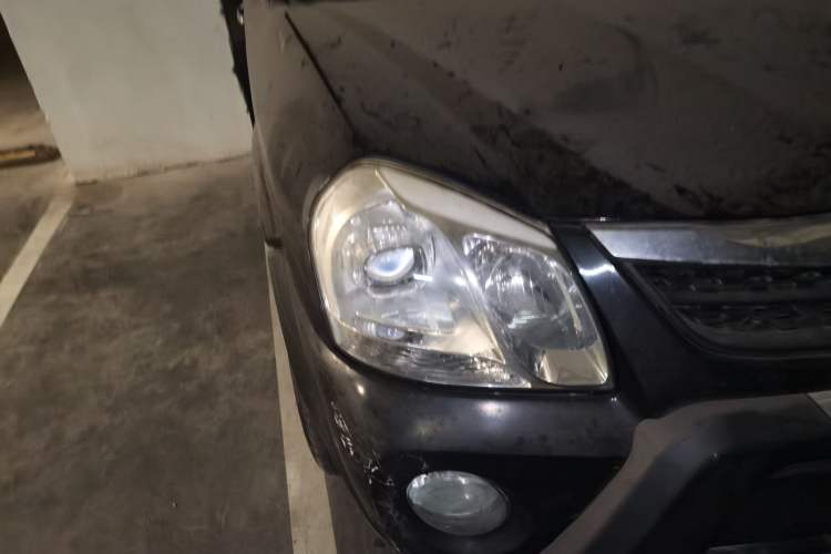 Used Hyundai Tucson 2013 2.0L Manual Two-Wheel Drive Fashion Edition Right Front Headlight