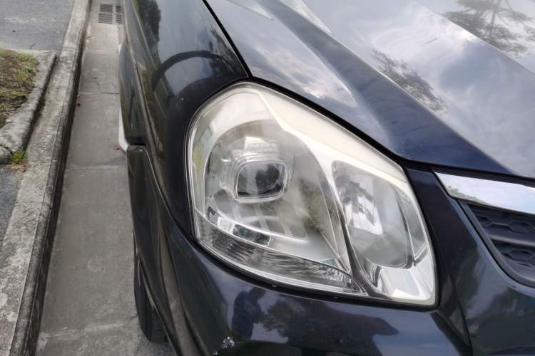 Used Hyundai Tucson 2013 2.0L Manual Two-Wheel Drive Fashion Edition Right Front Headlight