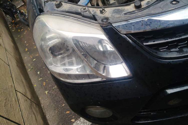 Used Hyundai Tucson 2013 2.0L Manual Two-Wheel Drive Fashion Edition Right Front Headlight