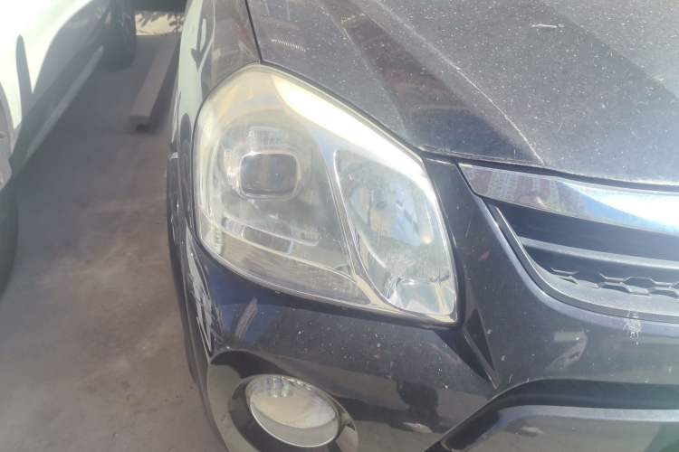 Used Hyundai Tucson 2013 2.0L Manual Two-Wheel Drive Fashion Edition Right Front Headlight