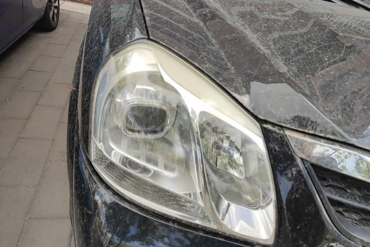 Used Hyundai Tucson 2013 2.0L Automatic Two-Wheel Drive Comfort Version Right Front Headlight