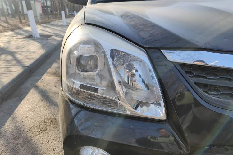 Used Hyundai Tucson 2013 2.0L Manual Two-Wheel Drive Fashion Edition Right Front Headlight