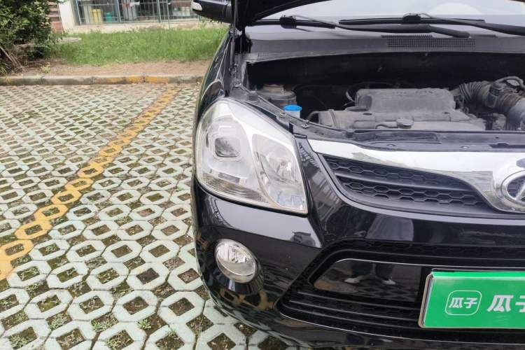 Used Hyundai Tucson 2013 2.0L Manual Two-Wheel Drive Fashion Edition Right Front Headlight