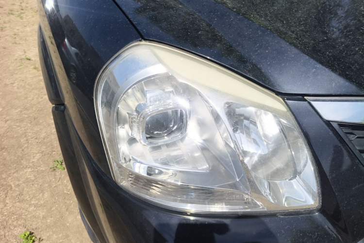 Used Hyundai Tucson 2013 2.0L Manual Two-Wheel Drive Fashion Edition Right Front Headlight