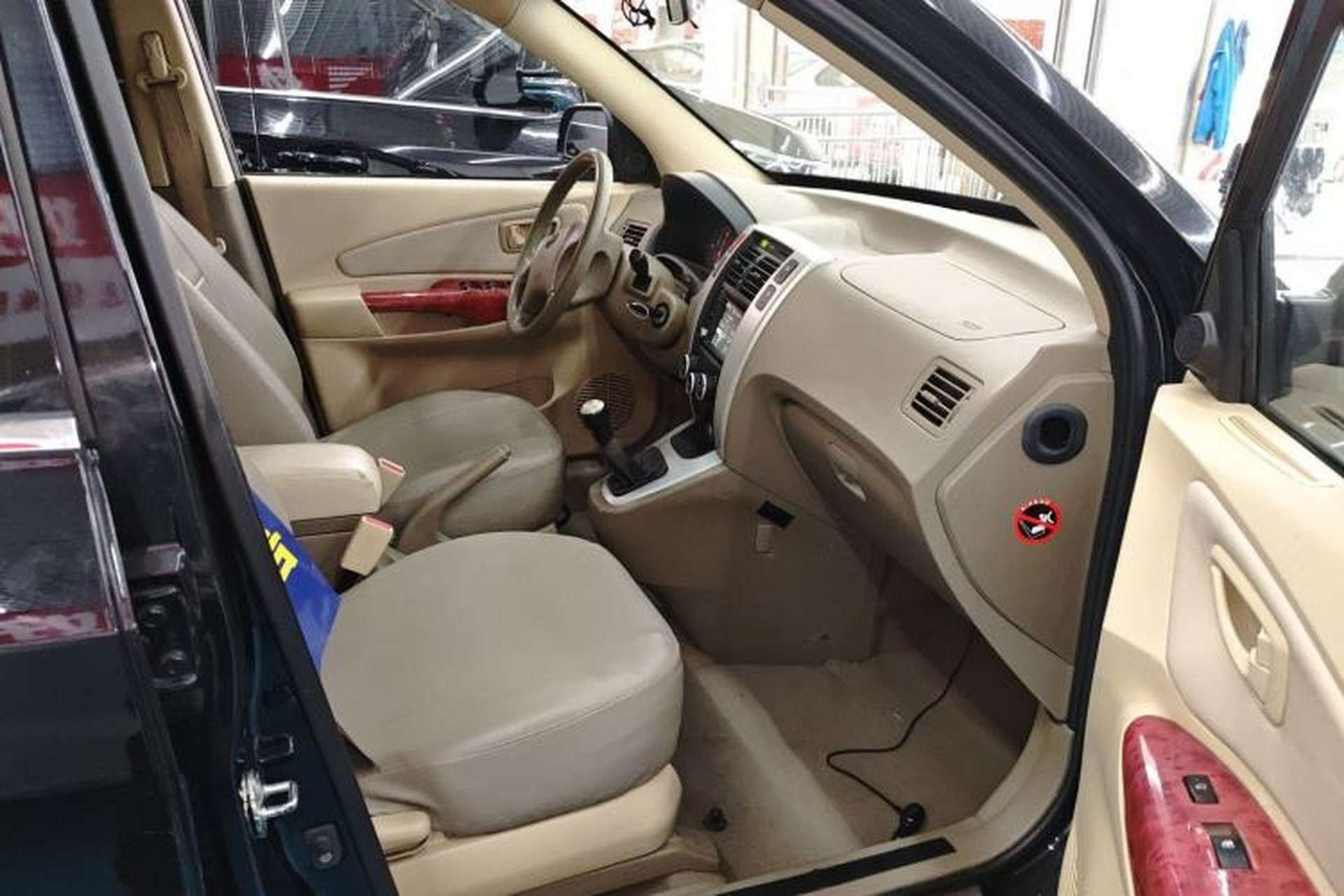 Used Hyundai Tucson 2013 2.0L Manual Two-Wheel Drive Fashion Edition Right Front Seat