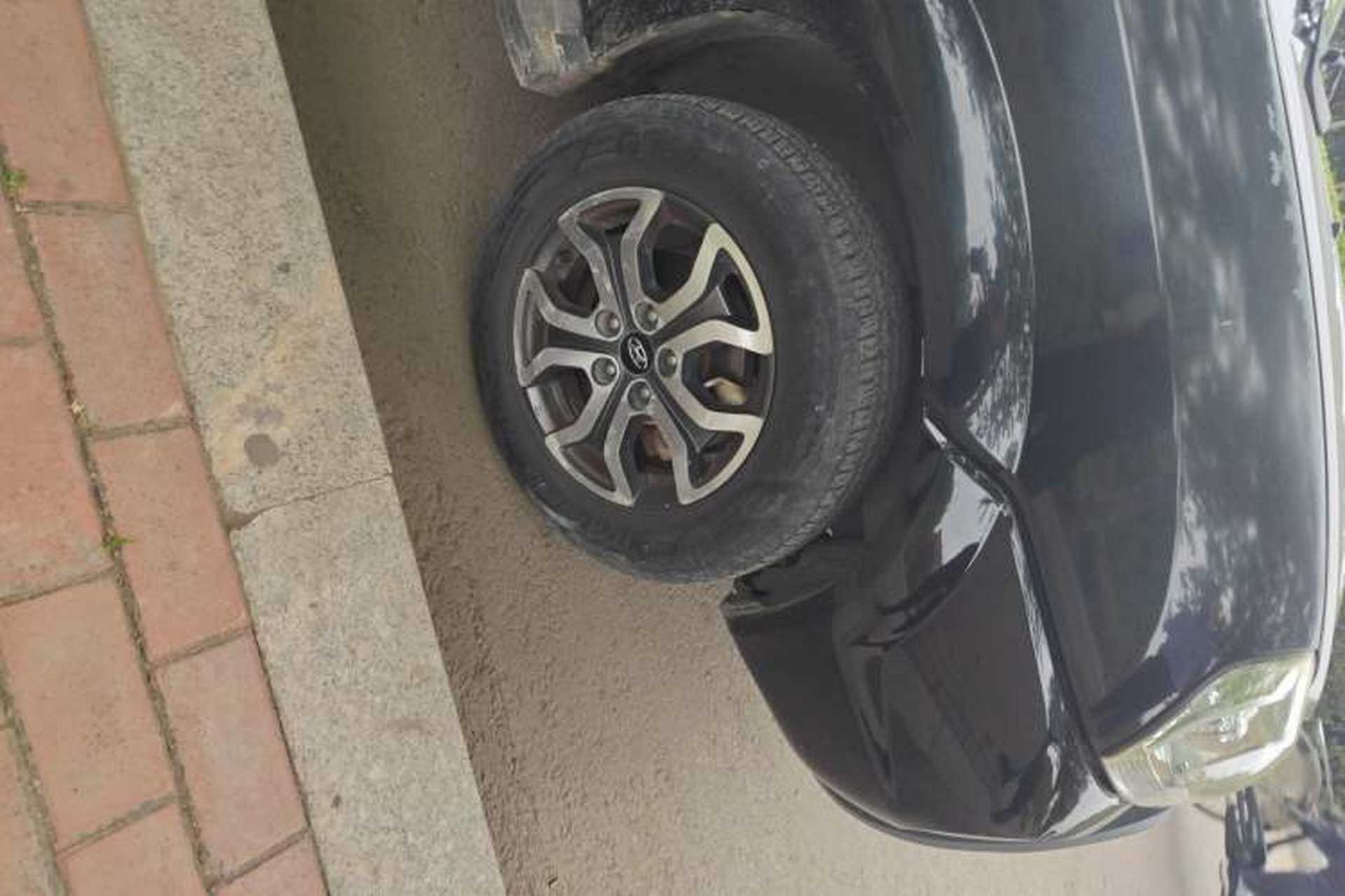 Used Hyundai Tucson 2013 2.0L Manual Two-Wheel Drive Fashion Edition Right Front Wheel Hub