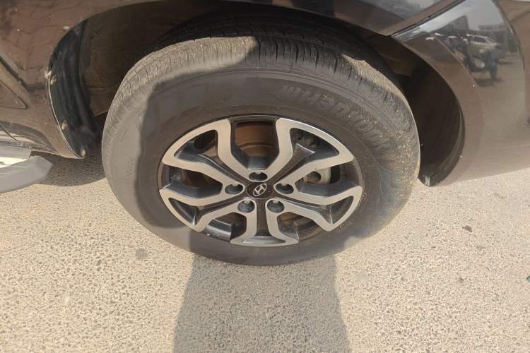 Used Hyundai Tucson 2013 2.0L Manual Two-Wheel Drive Fashion Edition Right Front Wheel Hub